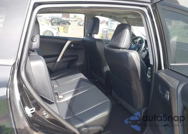 2T3YFREV6FW192278: 44445558