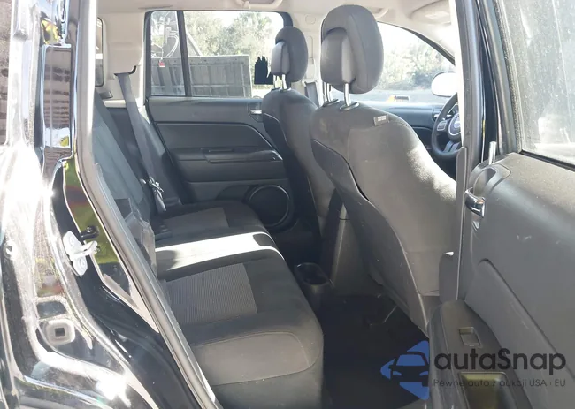 1C4NJCBA0GD704924: 44445568