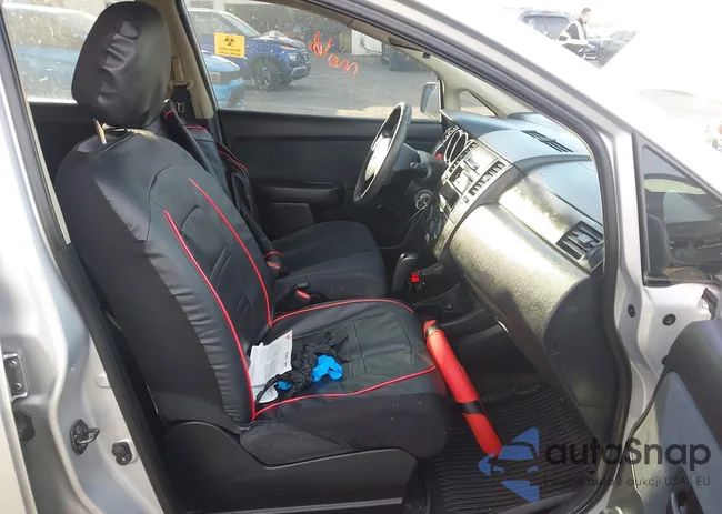 3N1CC1APXBL405068: 44445647