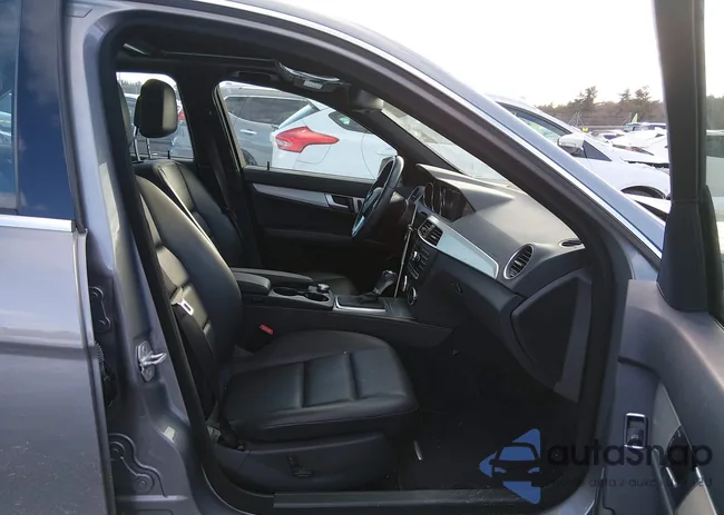 WDDGF8AB0DA883521: 44446798