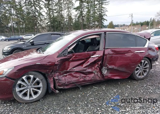 1HGCR2F5XFA070045: 44446840