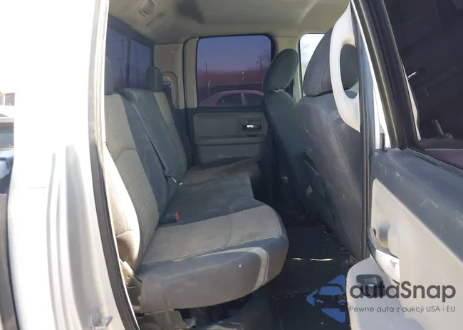 1D7RB1GP1AS111047: 44446857