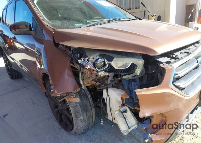 1FMCU0G9XHUA38552: 44447028