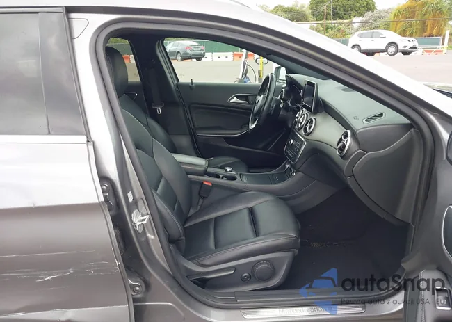 WDCTG4EB1GJ198371: 44447048