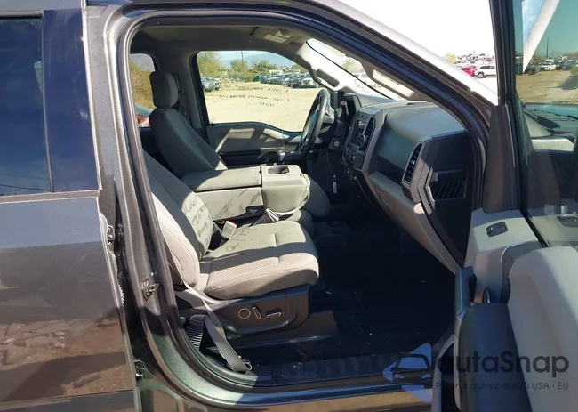 1FTEW1EG3JKE37173: 44447073