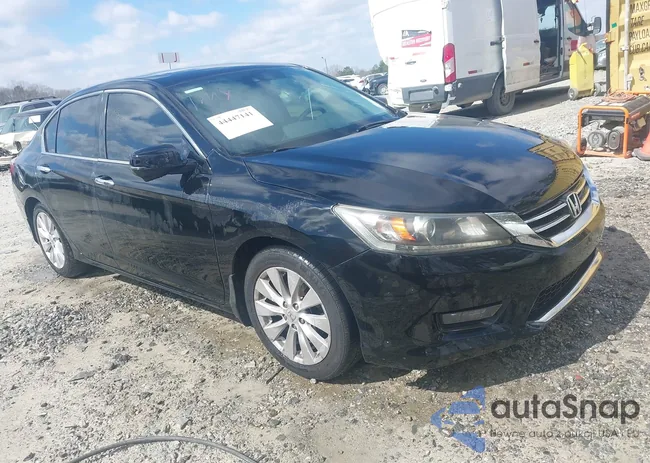 1HGCR2F80FA160024: 44447141