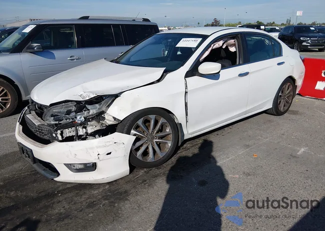 1HGCR2F57EA256382: 44447180