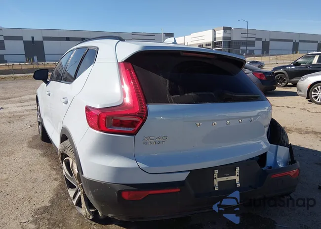 YV4L12UC5S2537901: 44447318