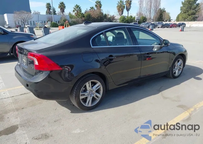 YV126MFC6F2311245: 44447328