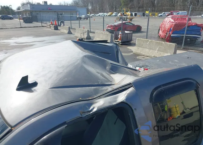 1GCRKSE7XDZ161329: 44447332