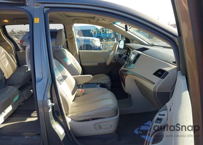 5TDYK3DC3CS237943: 44446363