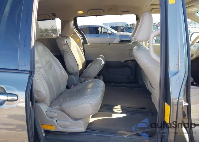 5TDYK3DC3CS237943: 44446363