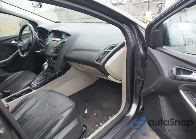 1FADP3K28FL365696: 44446369