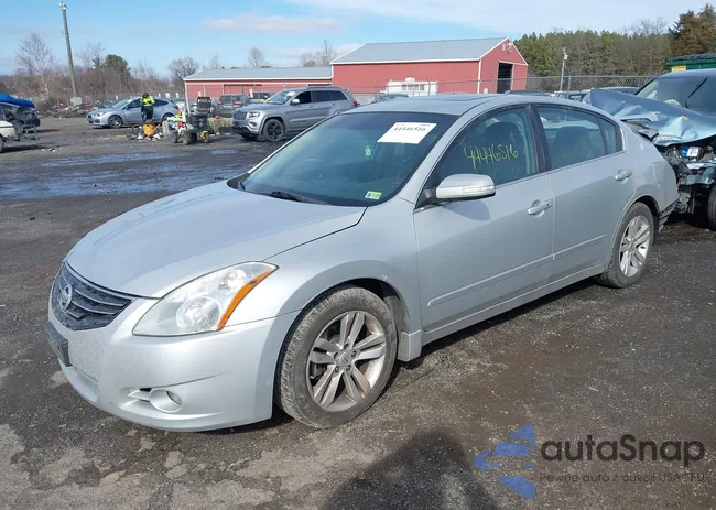 1N4BL2AP3BN420435: 44446516