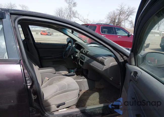 1B3EL56T94N195053: 44446558