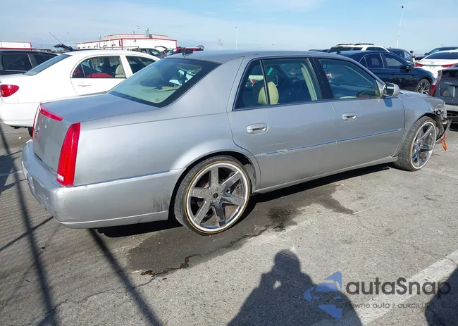 1G6KD57Y56U101352: 44446572