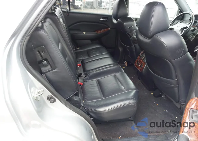 2HNYD18282H545908: 44446580