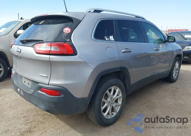 1C4PJLCB7JD566662: 44446597