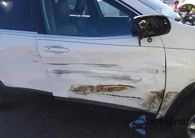 1C4PJLDS0HW540658: 44446681