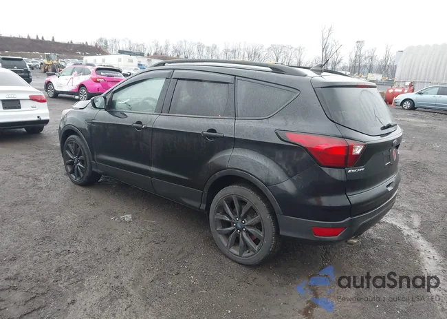 1FMCU9GD2KUC06166: 44446688