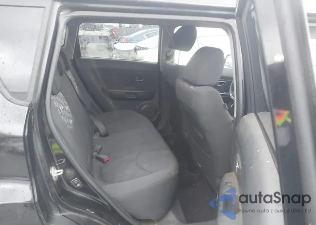 KNDJT2A21A7114881: 44447809