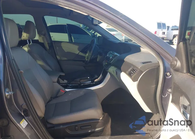 1HGCR2F85FA225322: 44447837