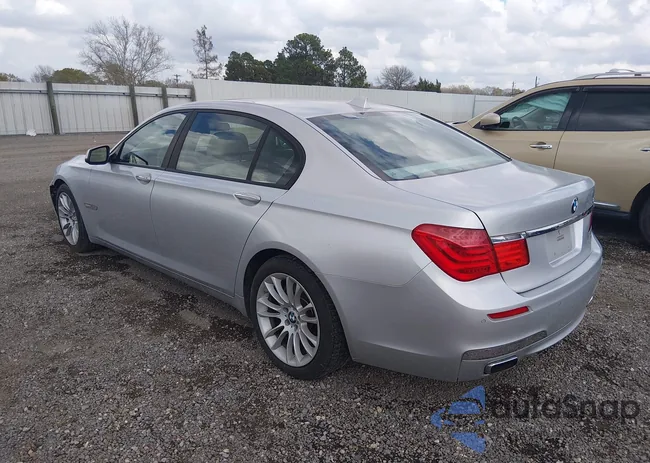 WBAKB8C59ACY63160: 44447394