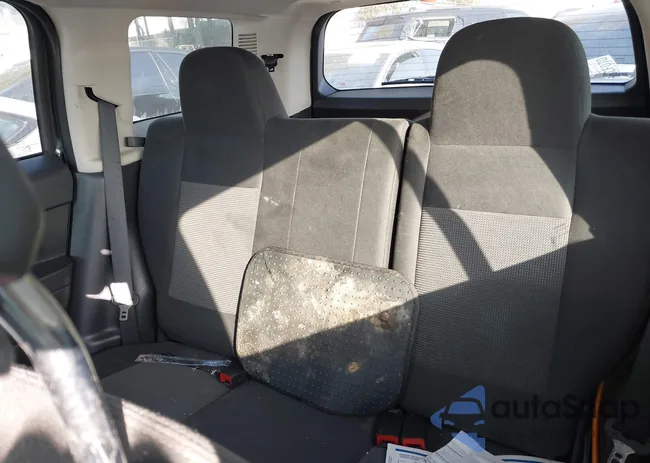 1C4NJPBA8FD314739: 44447414