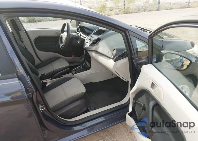 3FADP4AJ1DM208330: 44447420