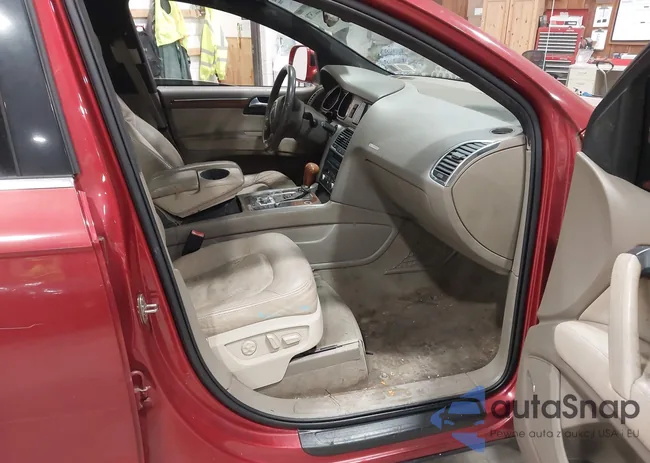 WA1AV74L09D018937: 44447570