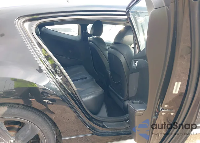 KMHTC6AE3DU178819: 44447594