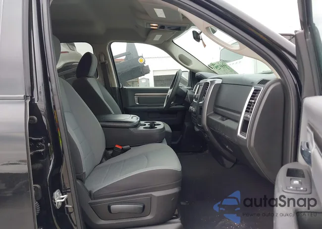 1C6RR7GG0RS148831: 44447743