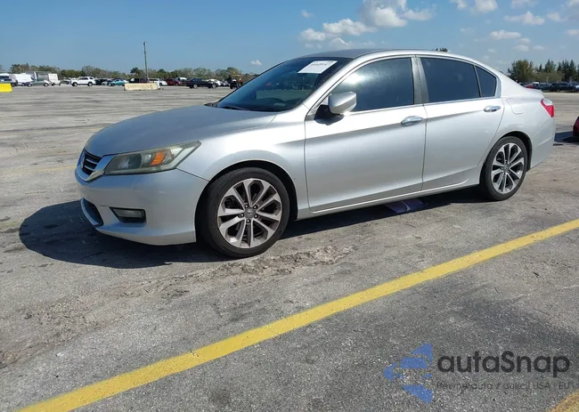 1HGCR2F52EA257455: 44449147