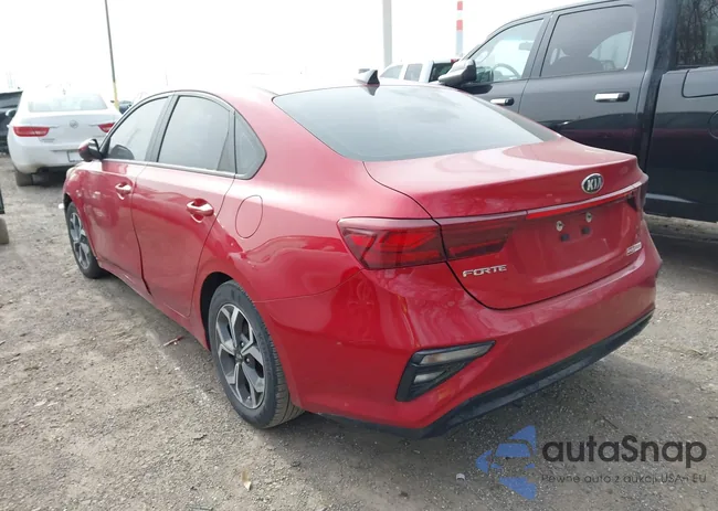 3KPF24AD3ME326272: 44449179