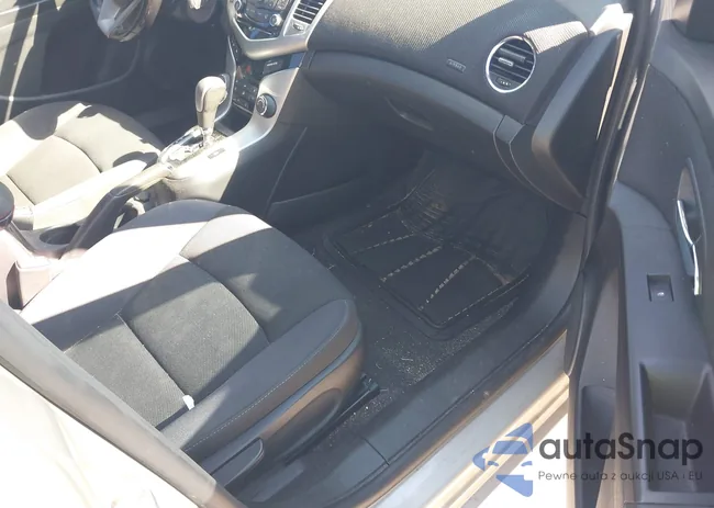 1G1PC5SB0E7446433: 44449210