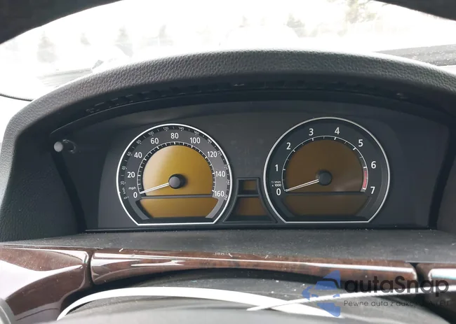 WBAHN83556DT26689: 44449242