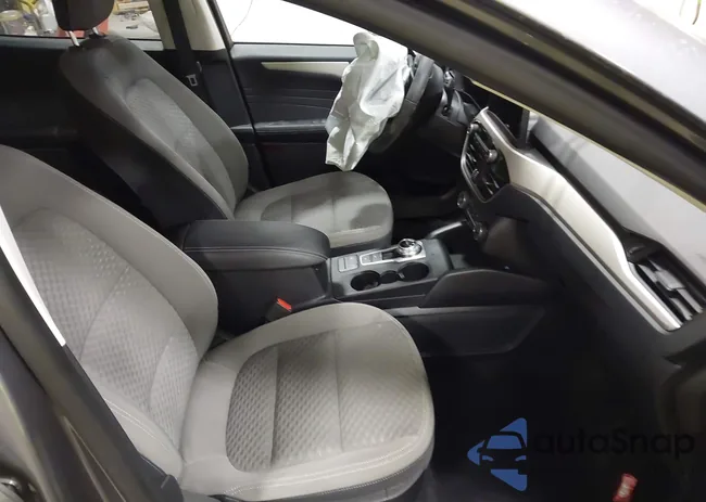 1FMCU9G69MUA30107: 44449293