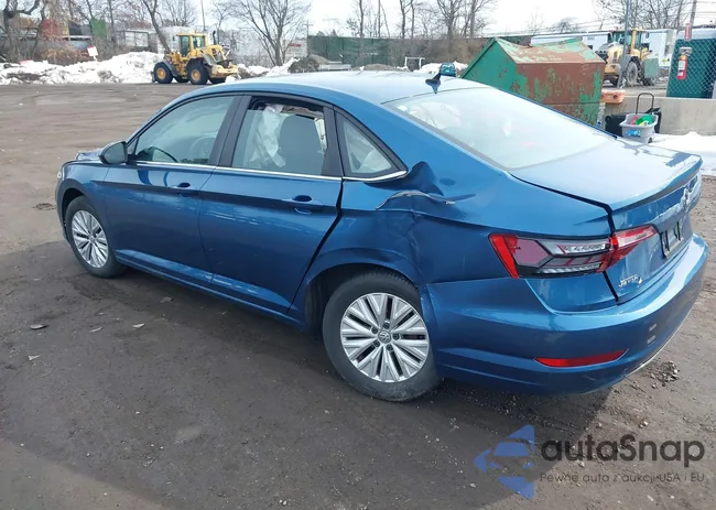 3VWC57BU3KM219779: 44449316