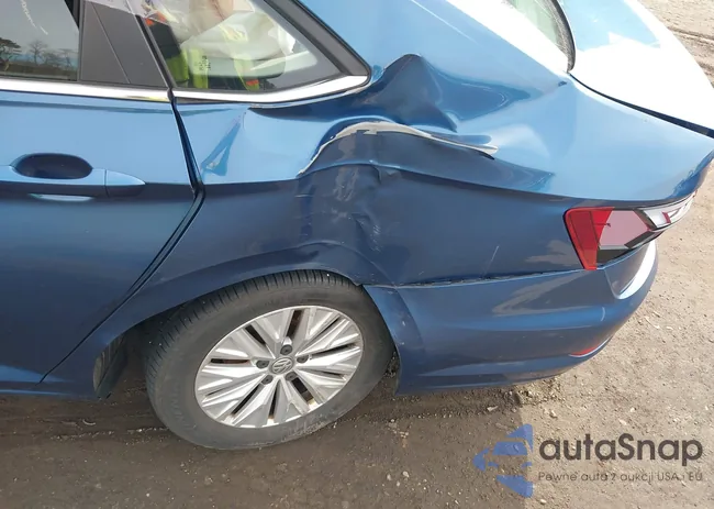 3VWC57BU3KM219779: 44449316