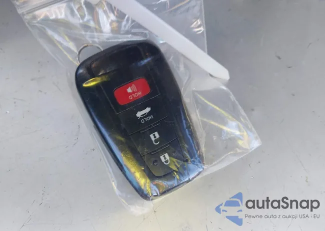 4T1B21HK7KU011664: 44448633