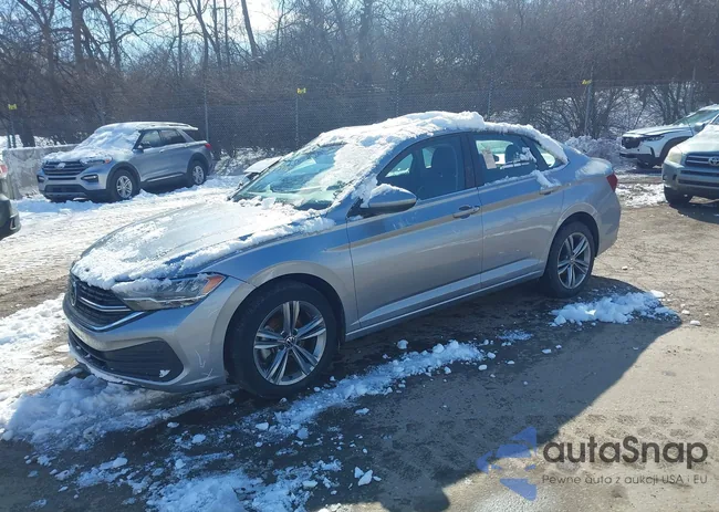 3VWEM7BU4RM033268: 44449862