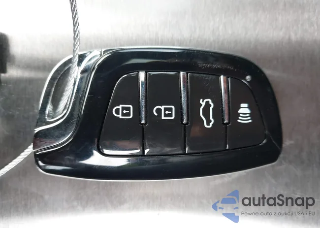 SALWR2FV2HA130519: 44449917