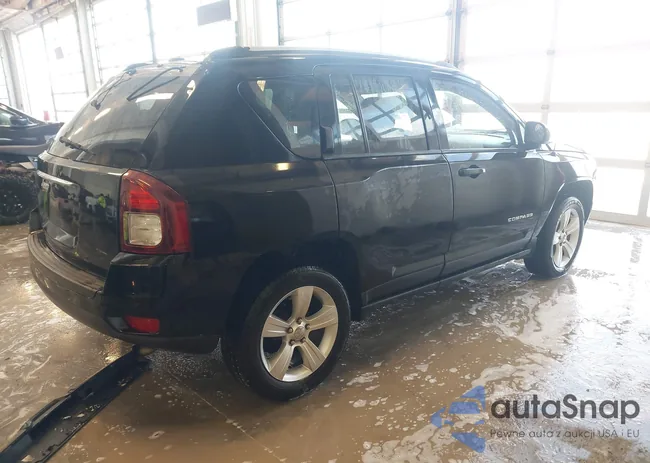 1C4NJCBA3GD560852: 44449951