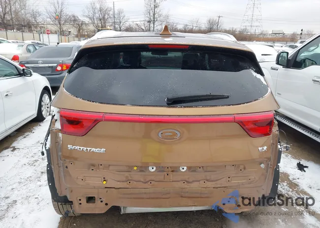 KNDPNCAC9H7071999: 44450104