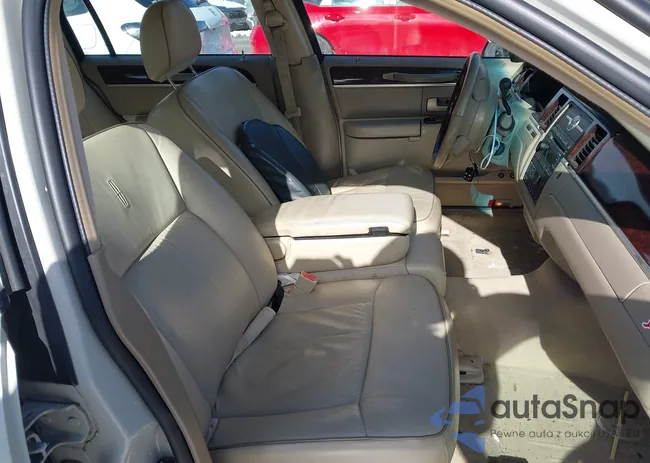 1LNHM83W56Y610939: 44450154