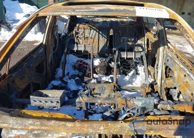 JF1VA1E60H9814863: 44450196