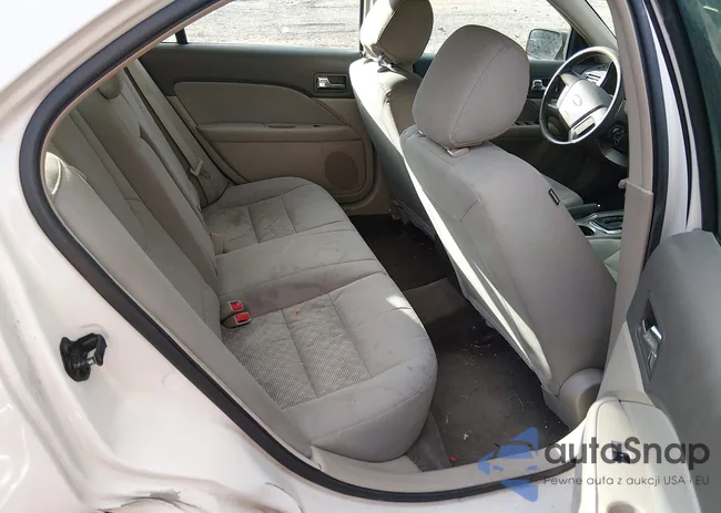 3FAHP0GA5CR301631: 44449377