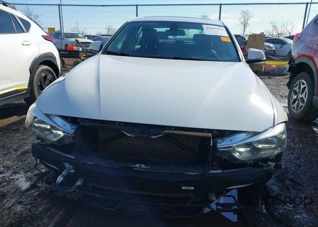 WBA8E5G59HNU41480: 44449419