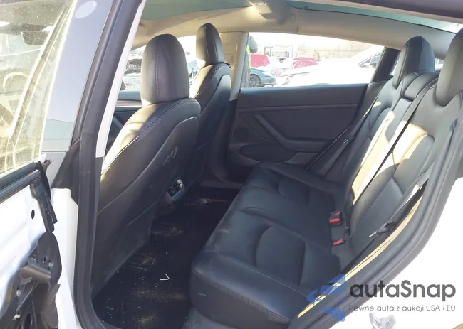 5YJ3E1EA5PF477718: 44449486