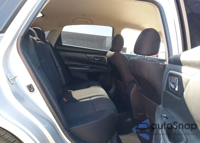 1N4AL3AP6JC210746: 44449595